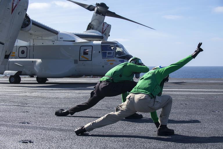 CMV-22B Osprey in maiden flight to an aircraft carrier | News | Flight ...